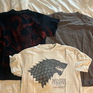 GOT-Game of Thrones Vintage TeeShirt Lot. Size Medium. House Stark & Targaryen!